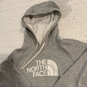 Only worn once. The North Face hoodie. Like new !